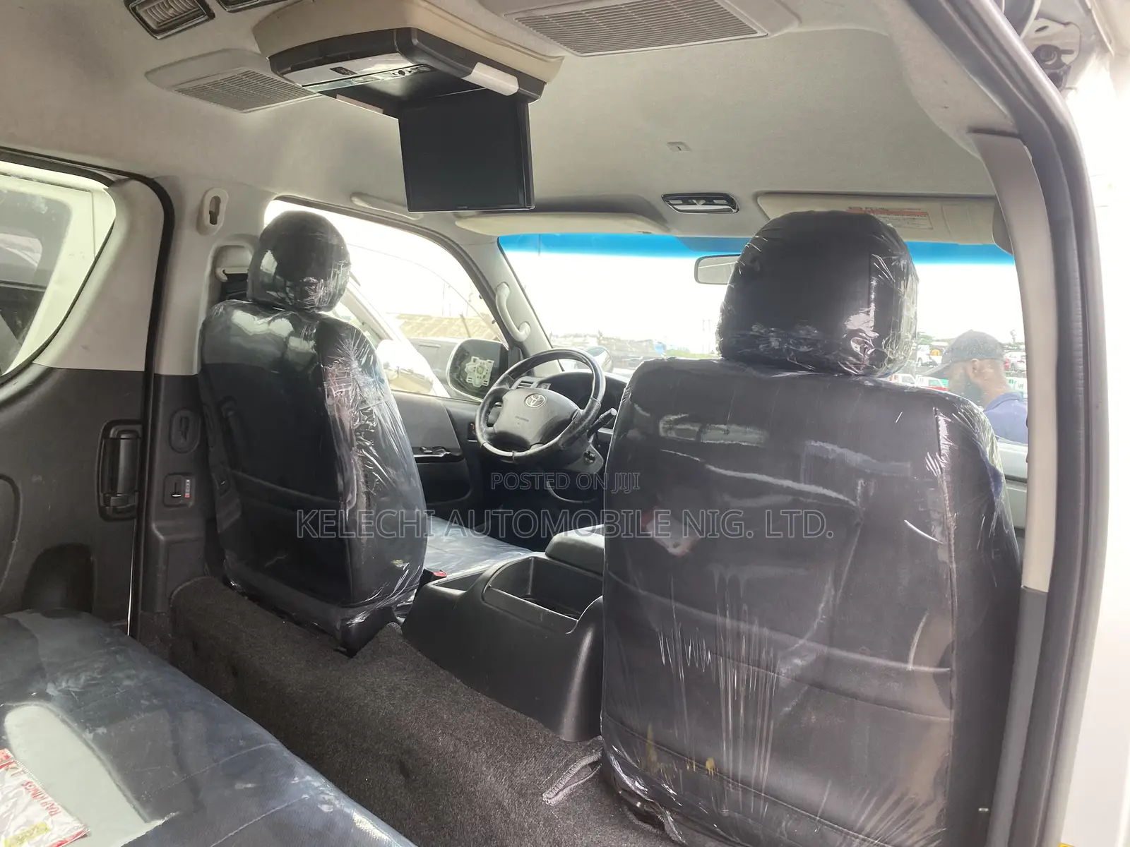 Toyota HiAce 2015 White