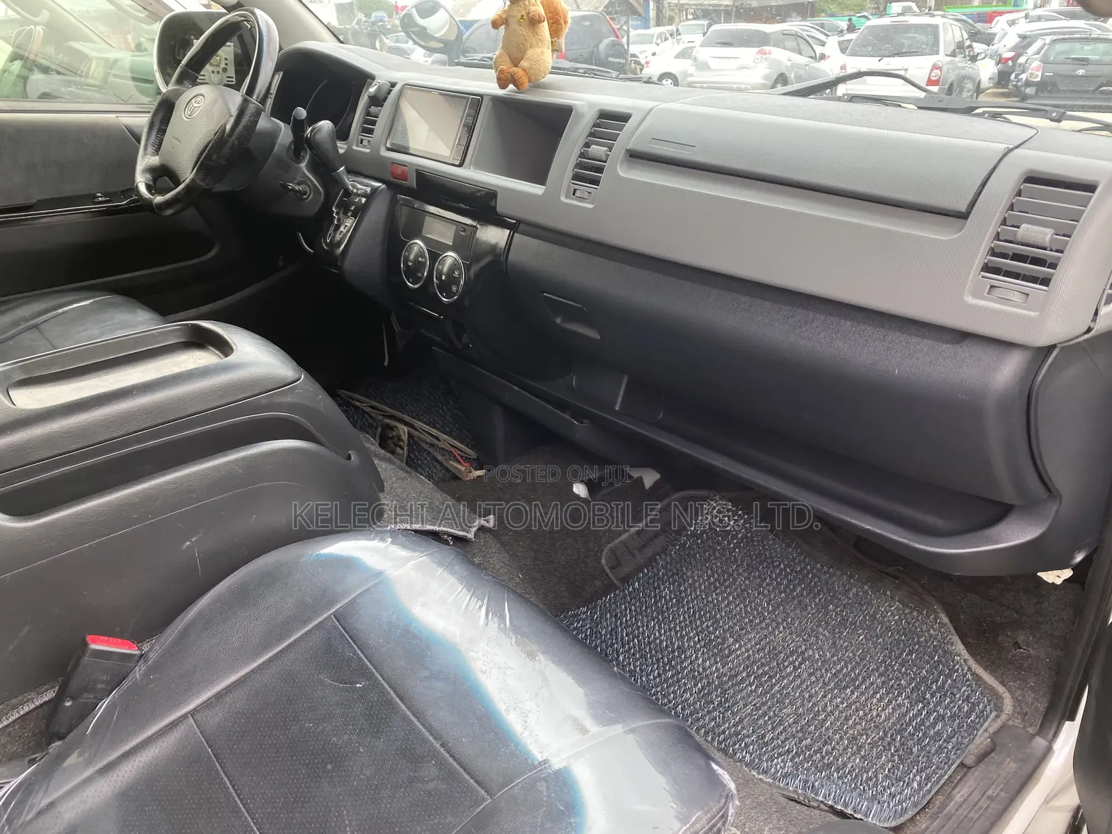 Toyota HiAce 2015 White
