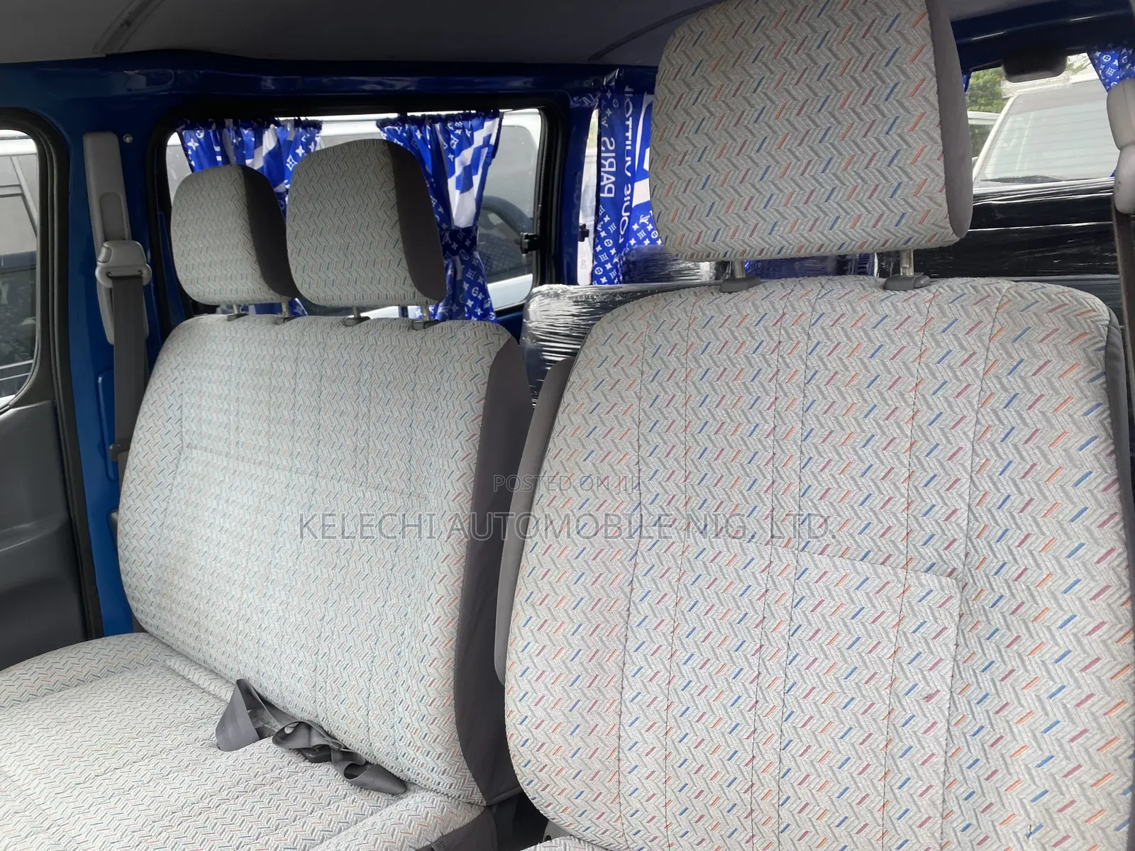 Toyota HiAce 2005 Blue