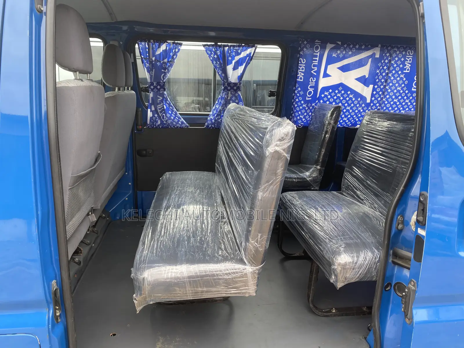 Toyota HiAce 2005 Blue
