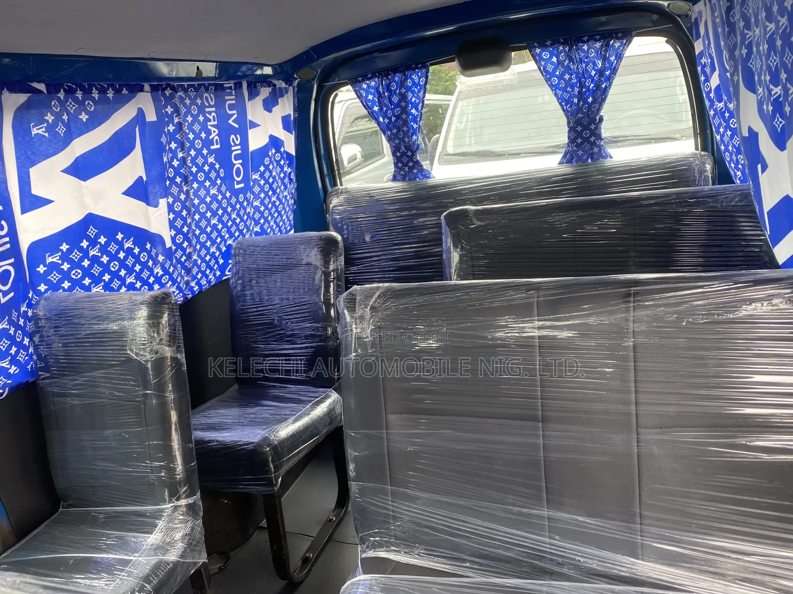 Toyota HiAce 2005 Blue