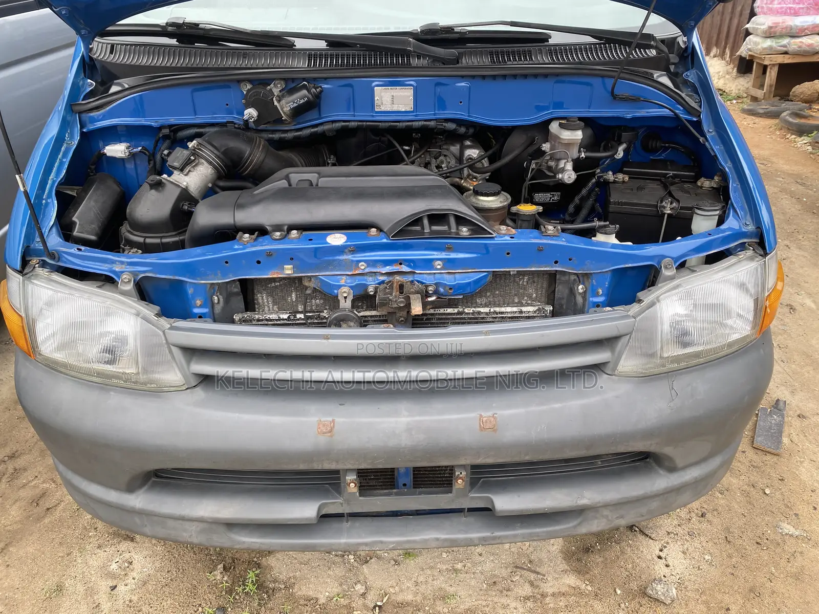 Toyota HiAce 2005 Blue
