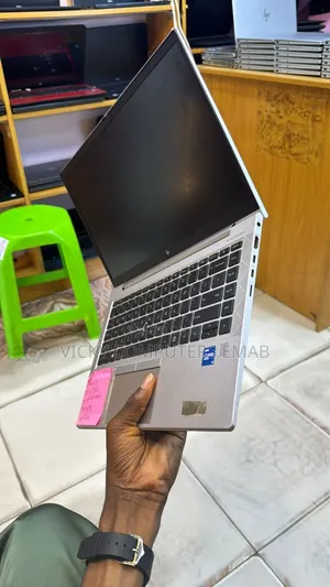 New Laptop HP EliteBook X360 1040 G9 16GB Intel Core I7 SSD 512GB