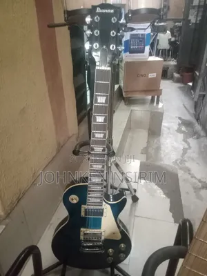 Photo - Ibanez Jazzz Guiter