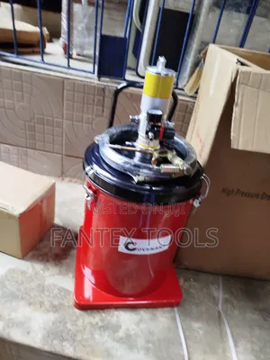 Air Grease Bucket