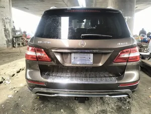 Mercedes-Benz M Class 2015 Brown
