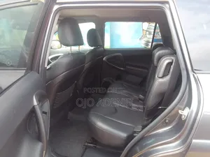 Toyota RAV4 2011 Gray