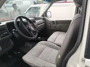 Volkswagen Transporter 2000 White