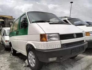 Volkswagen Transporter 2000 White
