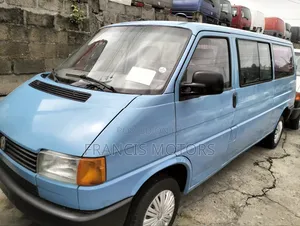 Volkswagen Transporter 2002 Blue