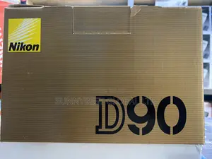 Nikon D90 With 18-105mm