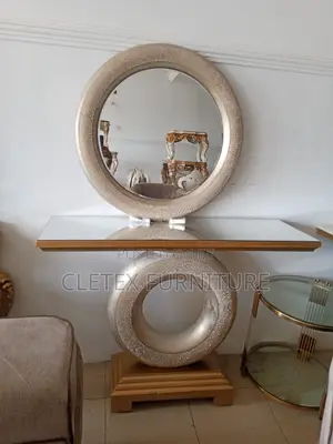 Unique Console Mirror