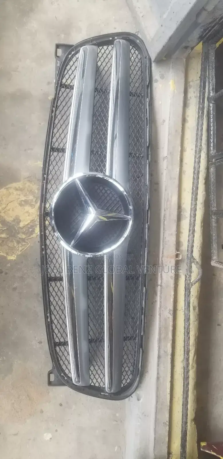 GLA250 2015 Front Bumper Grill