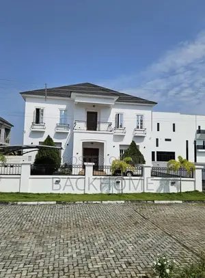 Photo - 5bdrm Duplex in Chevron for sale