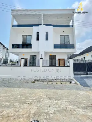 4bdrm Duplex in Lekki for sale