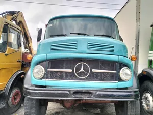 1113 Mercedes Benz Tiper