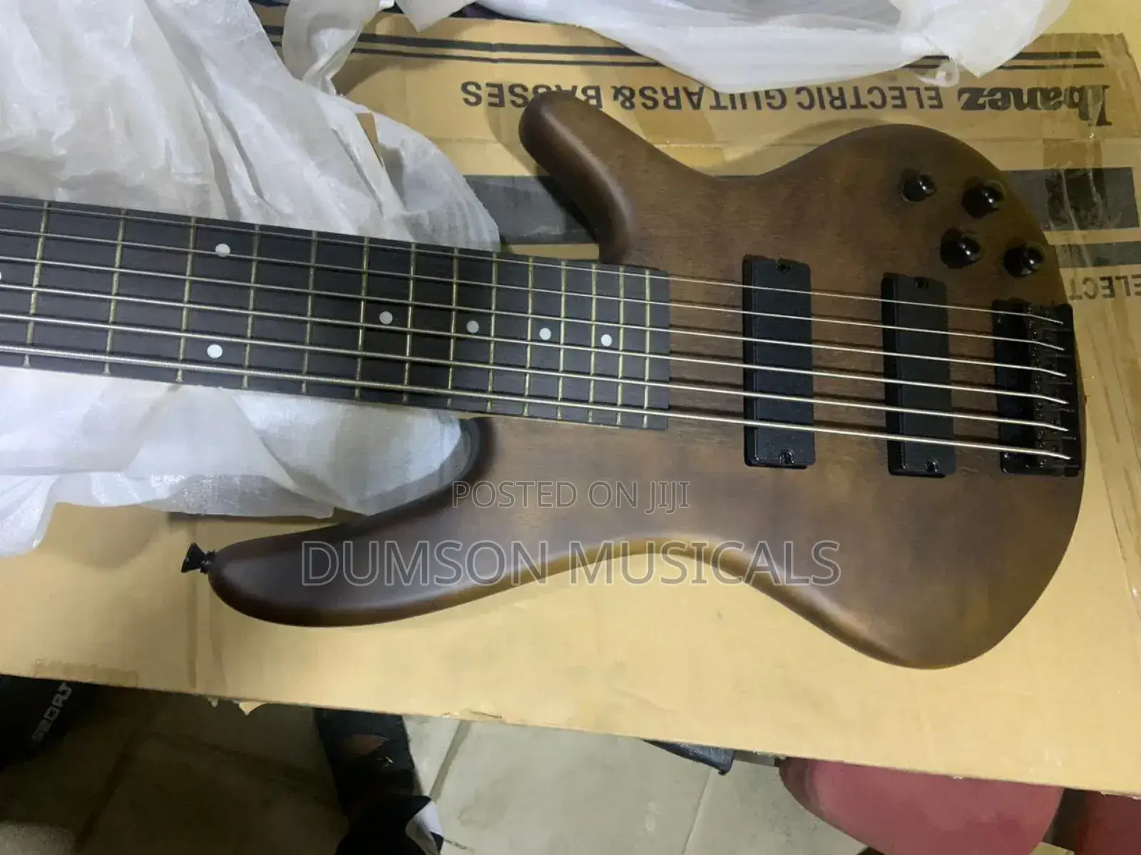 Ibanze Active 6 Strings Bass Guitar