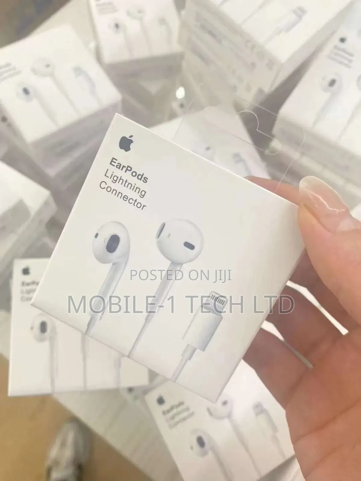 Apple Earpods With Ligtning Connector