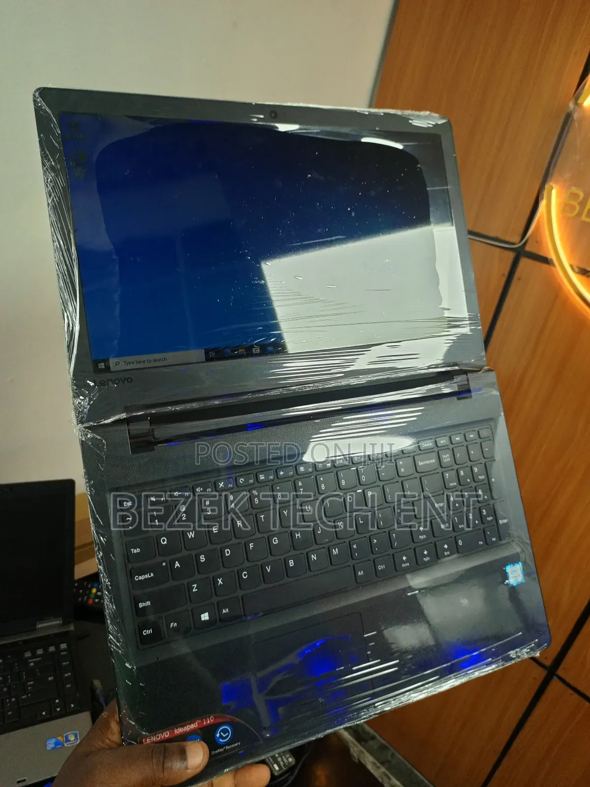 New Laptop Lenovo IdeaPad 110 8GB Intel Core I5 HDD+SSD 500GB