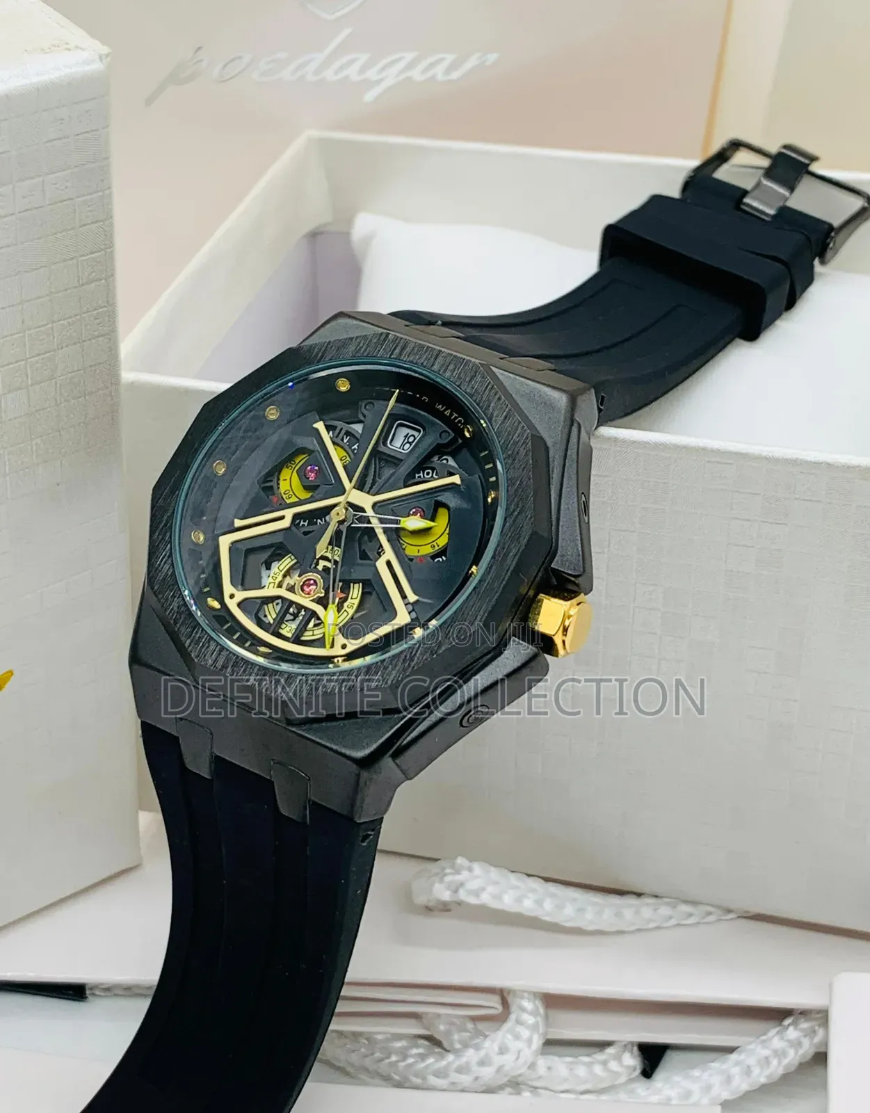 Poedegar Coorperate Wristwatch