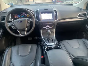 Ford Edge Titanium AWD 2018 Red