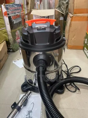 We and Dry Vacuum Cleaner With Blower