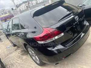 Photo - Toyota Venza 2015 Black