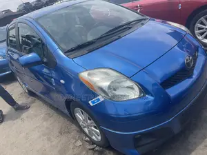 Toyota Yaris 2009 Blue
