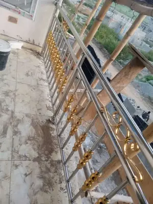 Gold Hand Combing