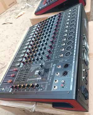 Photo - Original Yamaha Ps8 Powered Amplifier Wit Double Fans
