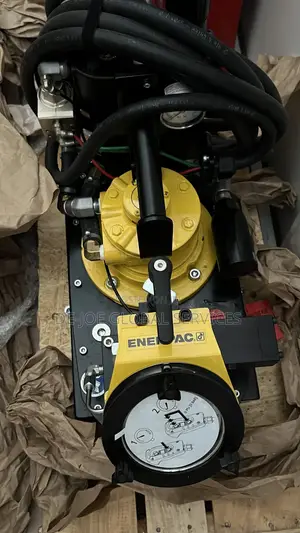Enerpac Air Hydraulic Torque Wrench Pump Machine