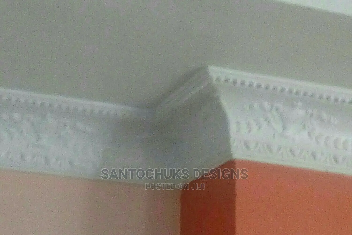 Cornice and Wallpapers