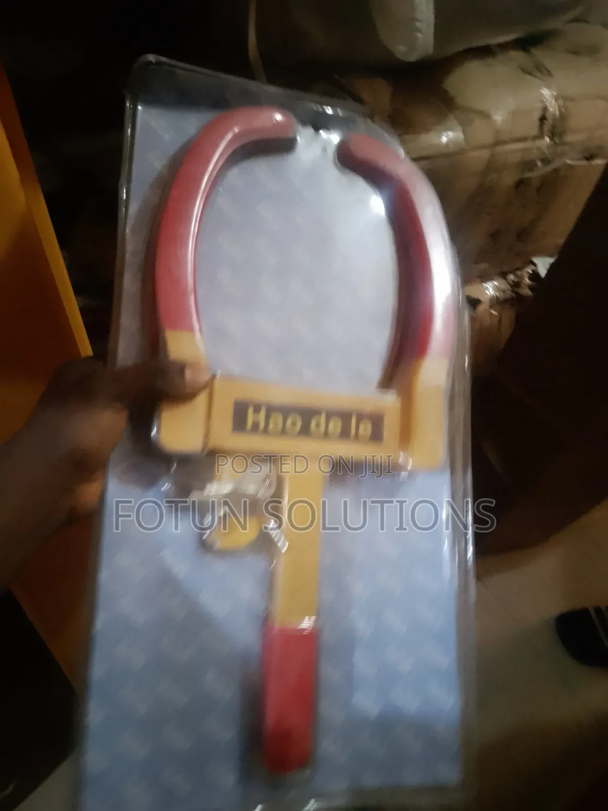 Wheel Tyre Lock Cramp