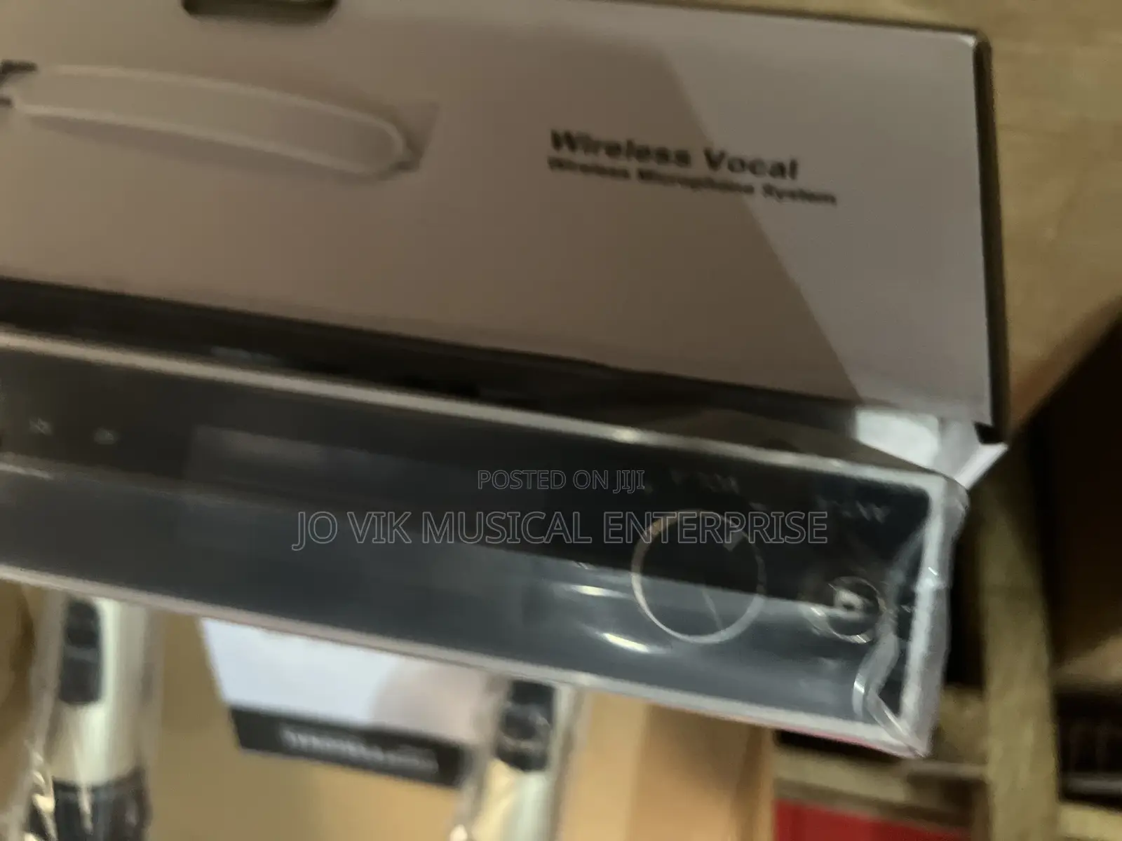 Shure" Ip-65 Professional Wireless Microphone System