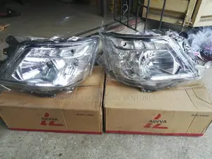 Head Lamp Nissan Nv350 Bus 2018/2020