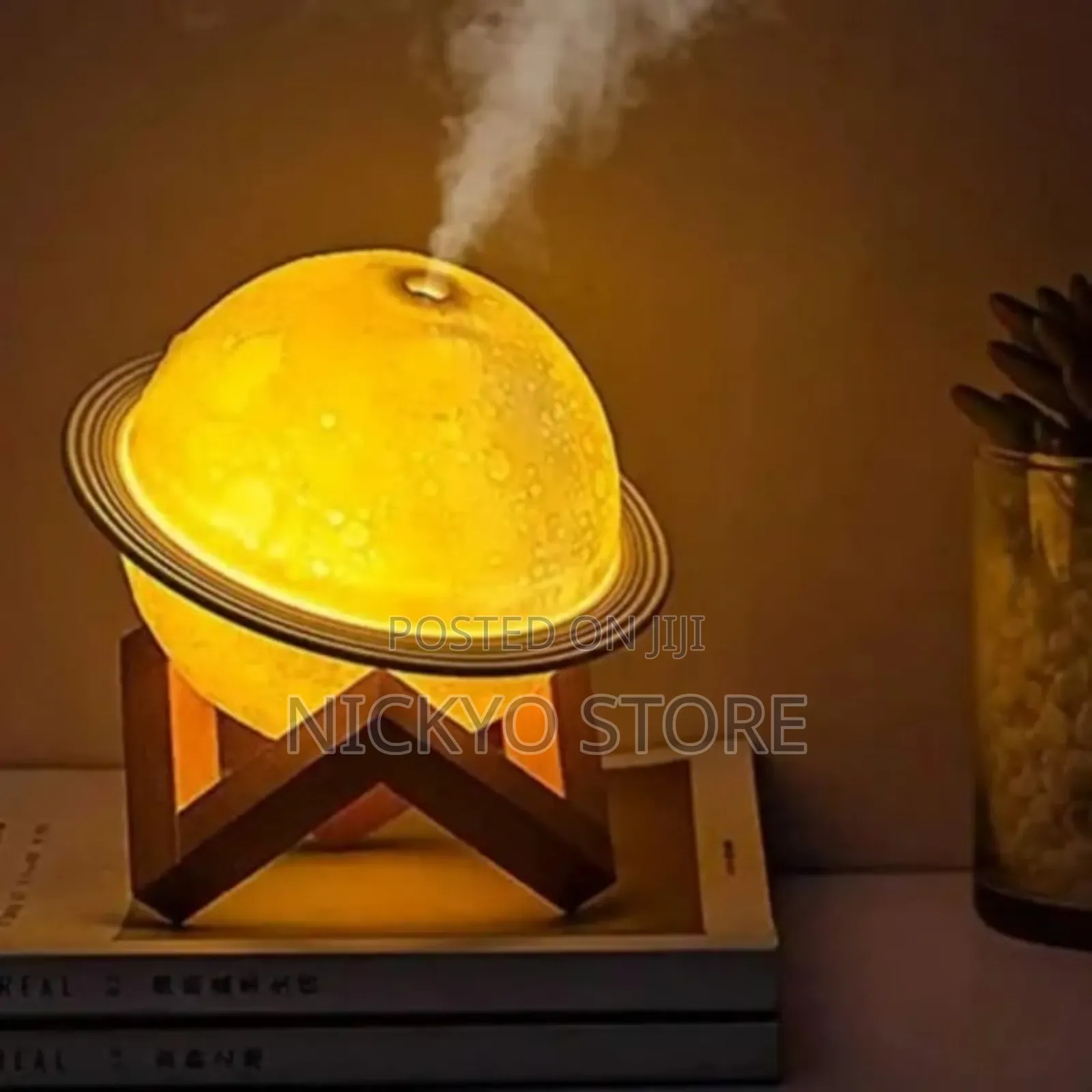 Planet-Shape Humidifier