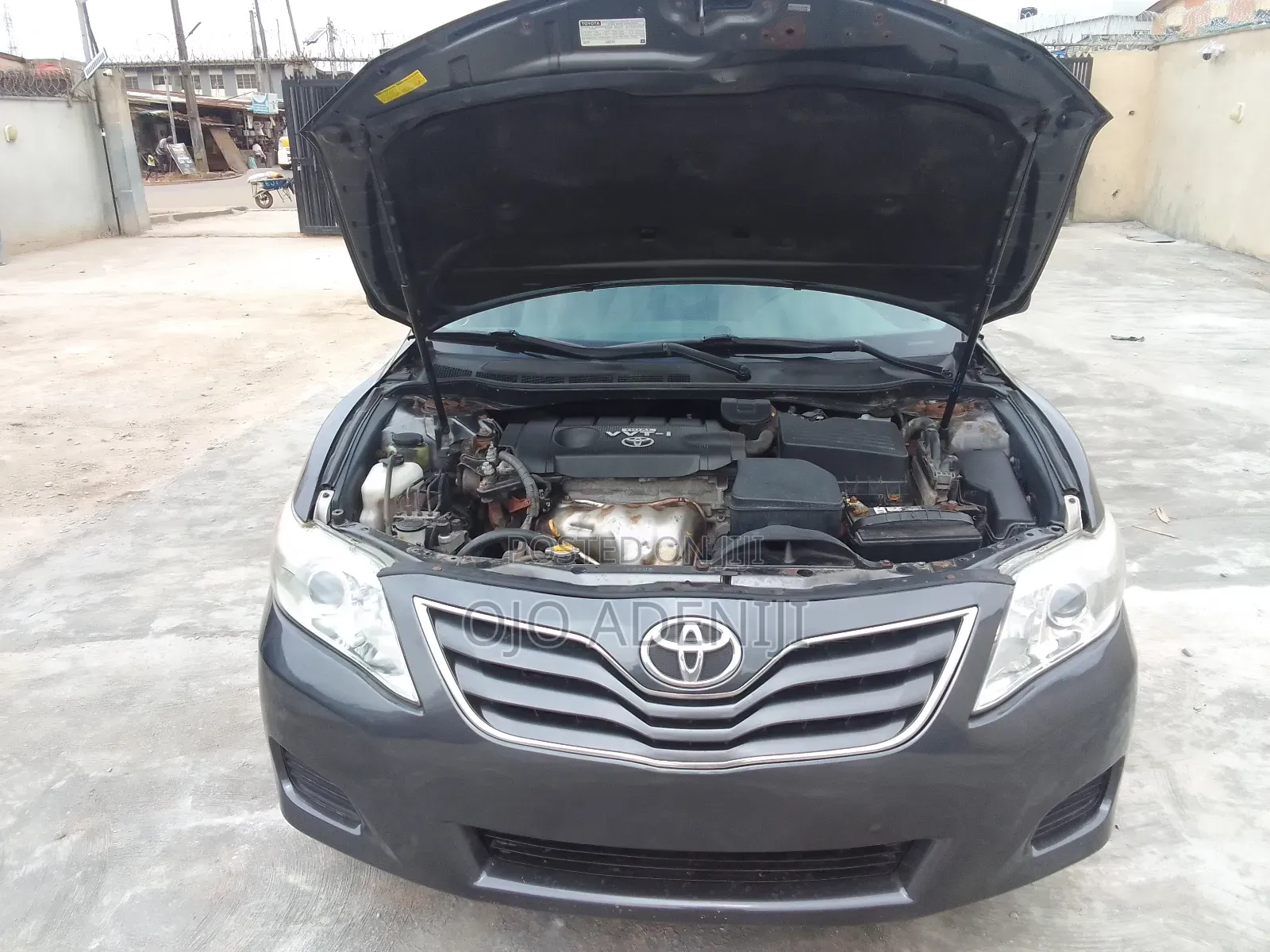 Toyota Camry 2010 Gray