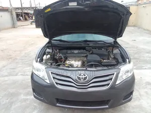 Toyota Camry 2010 Gray