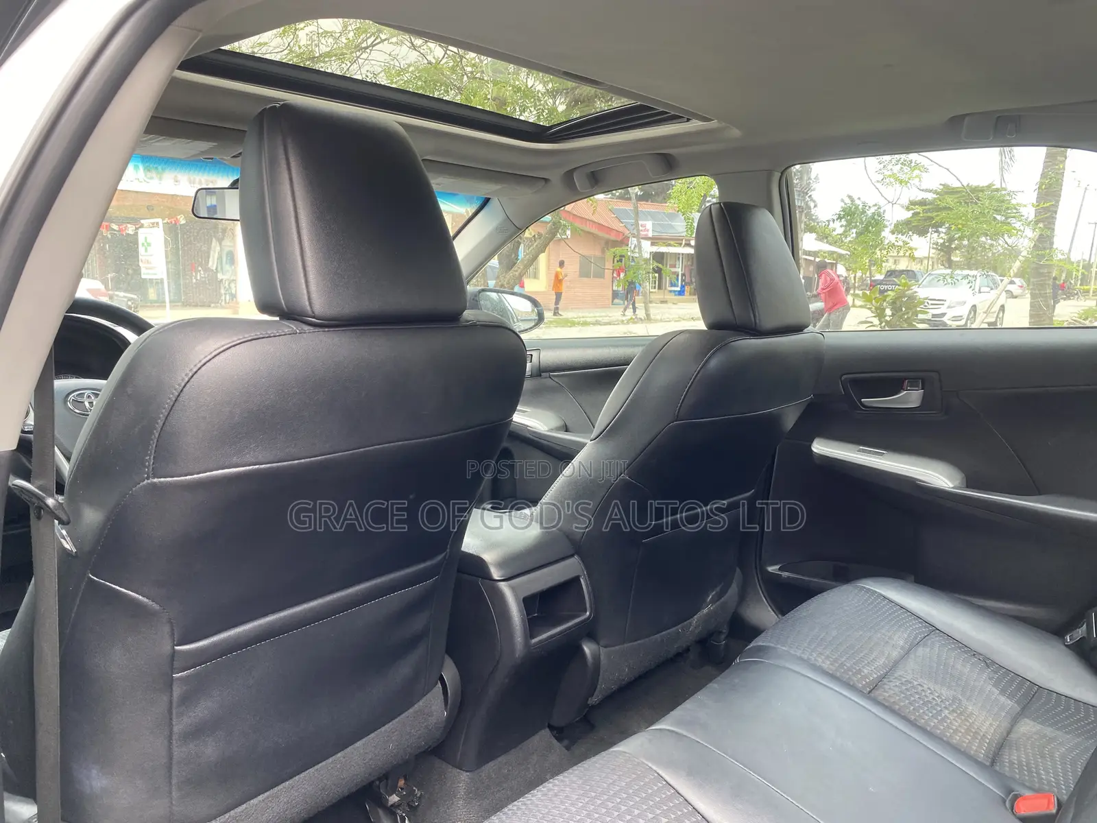 Toyota Camry 2014 Silver