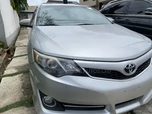Toyota Camry 2014 Silver