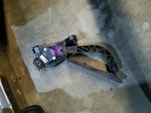 Hyundai Santafe 2017 Accelerator Pedal