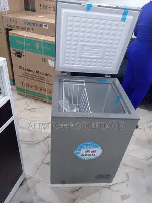 Aeon 100 Litre Chest Freezer With Handle Grip