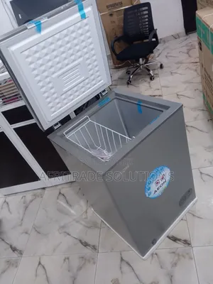 Aeon 100 Litres With 2 Adjustable Wheels