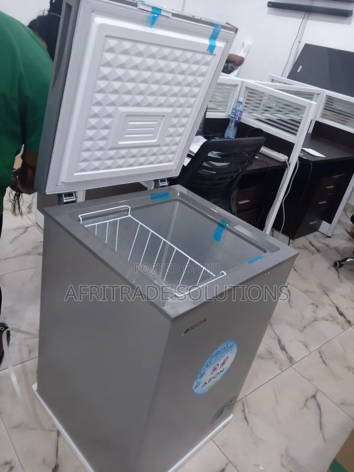Aeon 100 Litres With Inner Basket- Fast Freezer