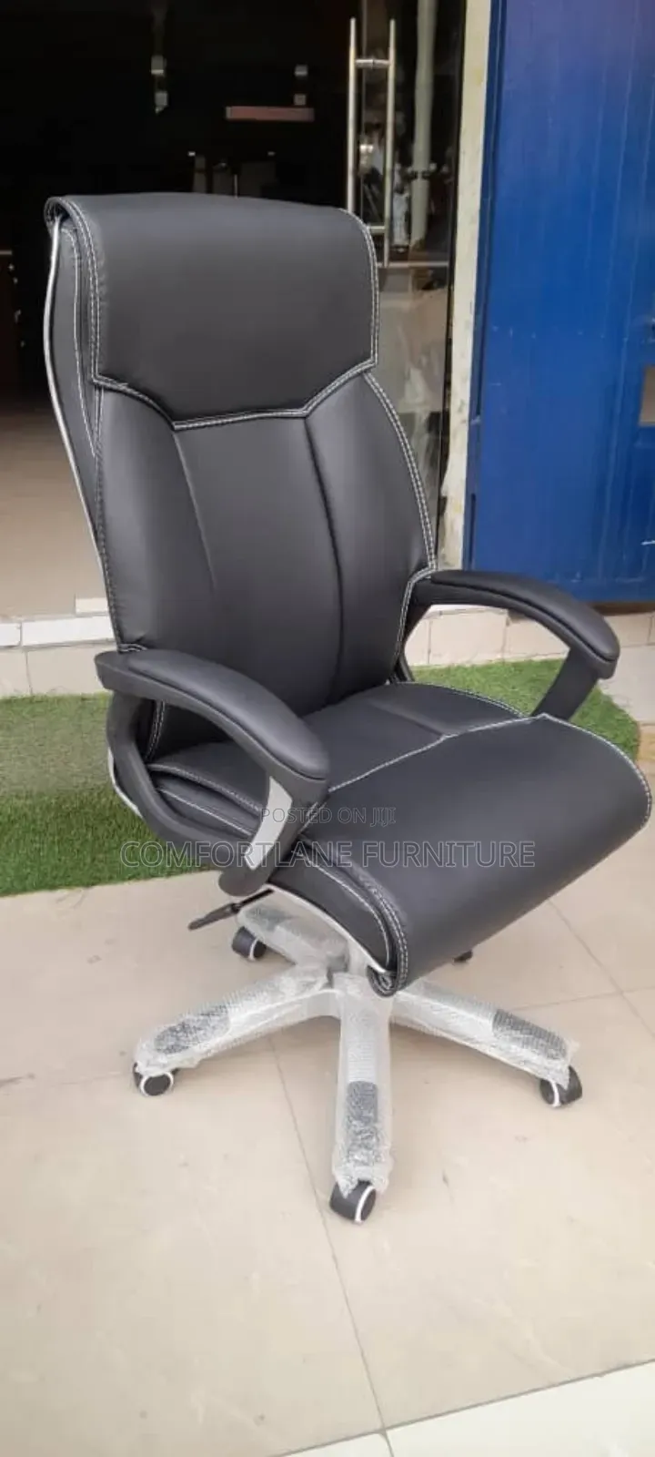 Executive Swivel Office Chair