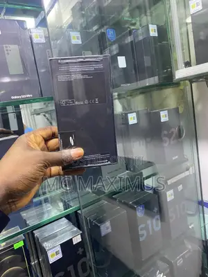 New Samsung Galaxy S23 128 GB Green