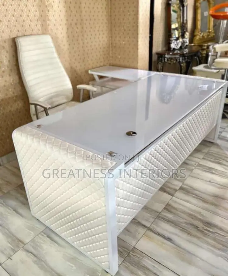 Top Notch Quality Office Table