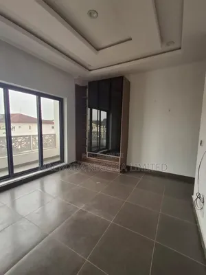 4bdrm Duplex in Parkview Estate for rent