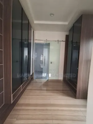 4bdrm Duplex in Parkview Estate for rent