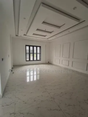 4bdrm Duplex in Parkview Estate for rent